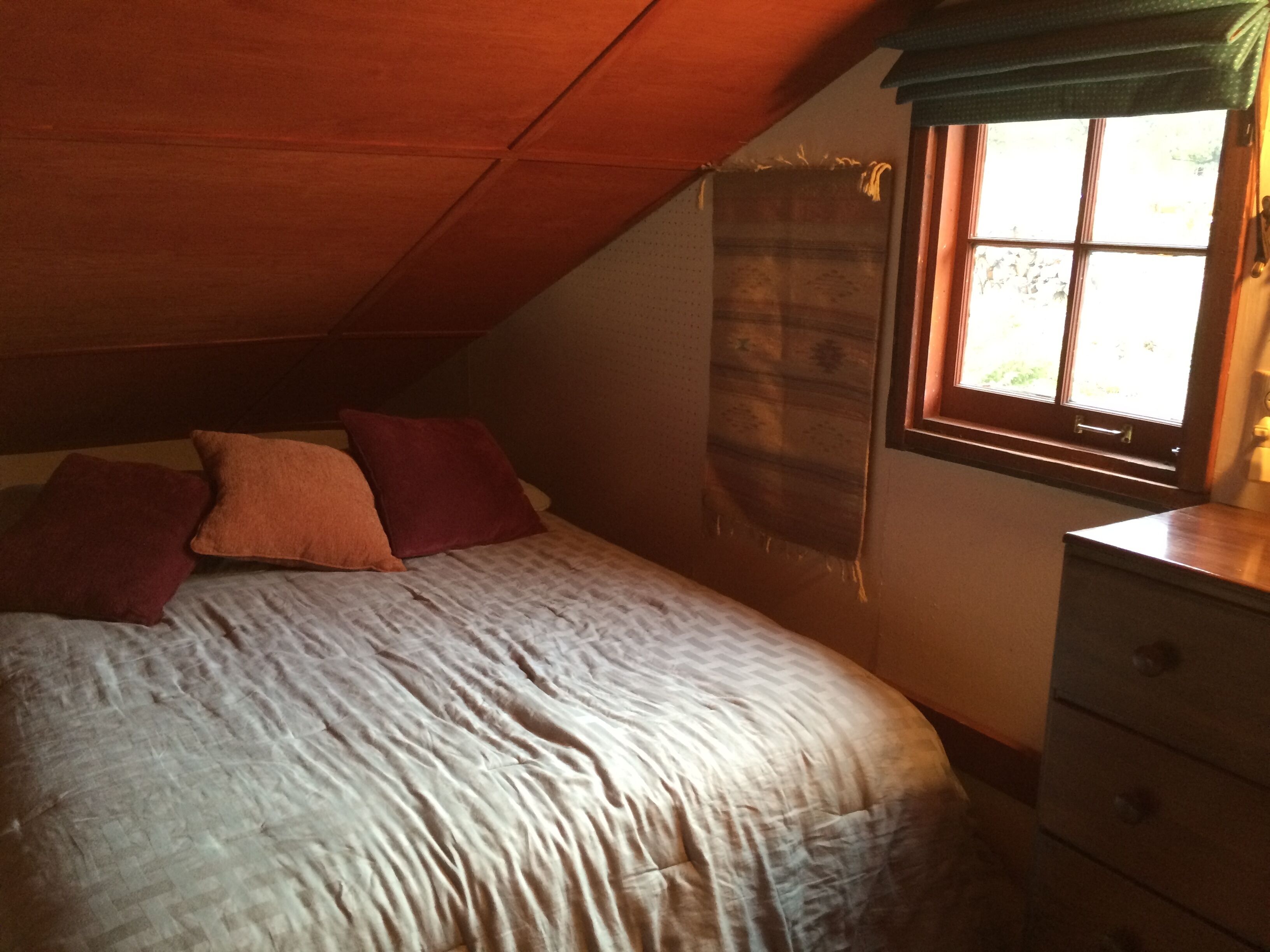 2 chambres, fer et planche à repasser, accès au Wi-Fi (inclus)