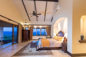 4 bedrooms, in-room safe, iron/ironing board, WiFi