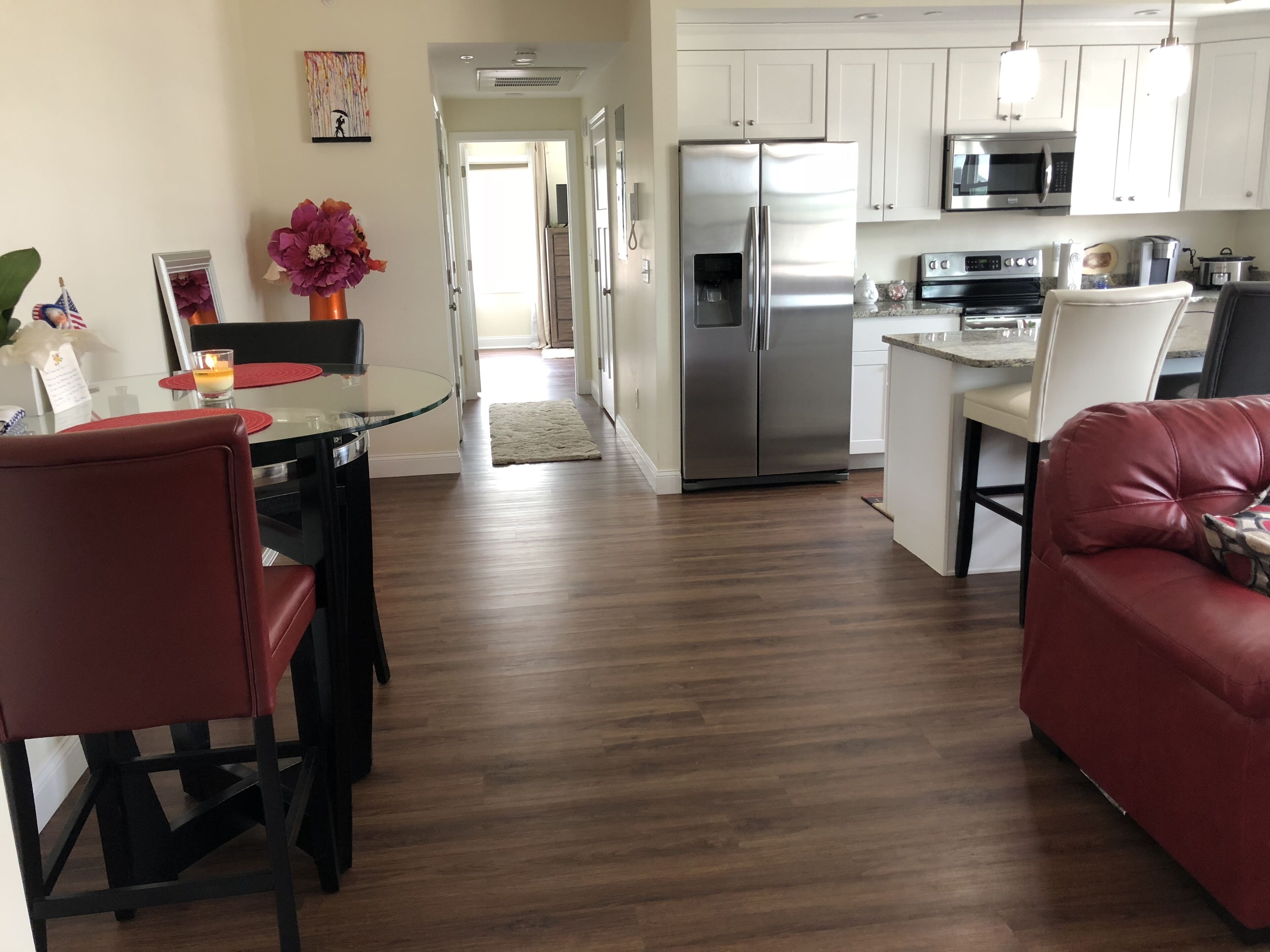 Luxury Condo-Seafood Festival Spec. - three nights with later checkout!🎪