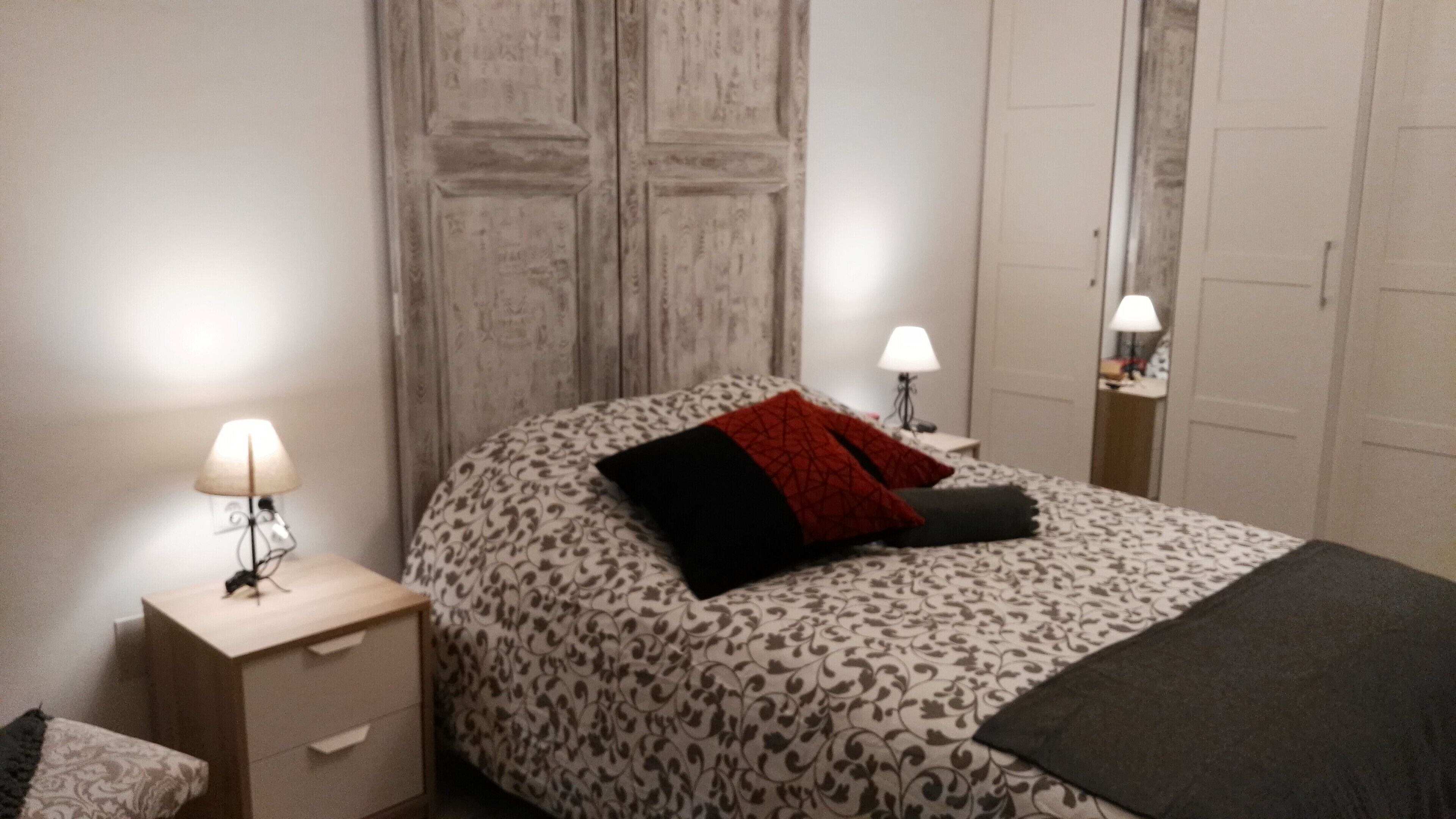 Apart. RIVERA IV, location in Old town and only 10 minutes the beach.