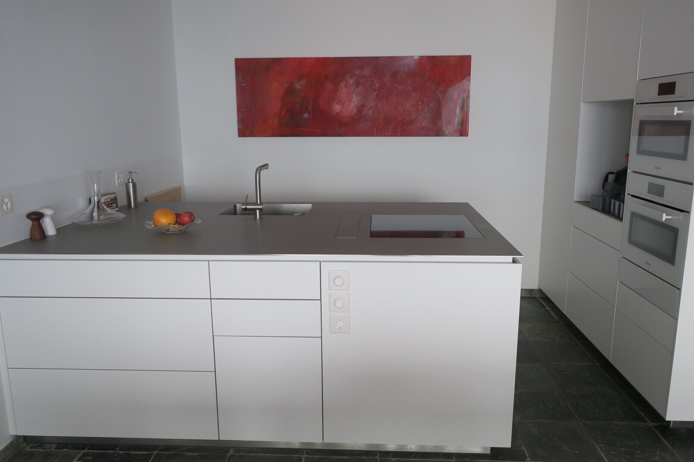 Luxury villa, panoramic view of Lake Maggiore, heated large pool, 2 PP