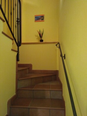 Interni