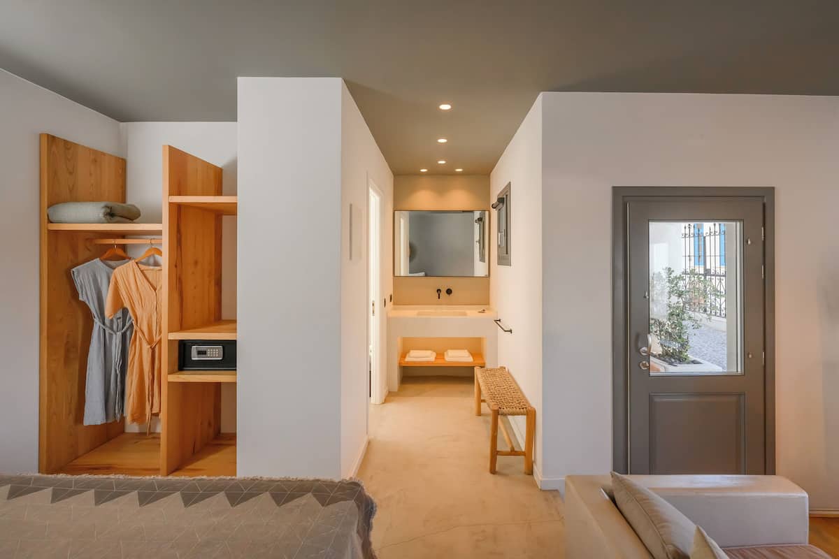 In-room safe, desk, laptop workspace, blackout curtains