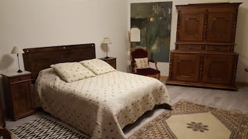 1 chambre, bureau, fer et planche Ă  repasser, Wi-Fi gratuit