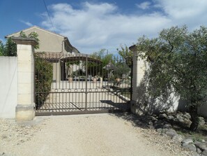 Property grounds - Vacation rental  with pool BARBENTANE LS6-255 (Barbentane)