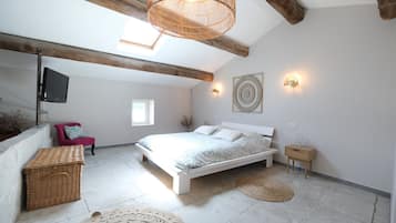 4 habitaciones, tabla de planchar con plancha y wifi gratis