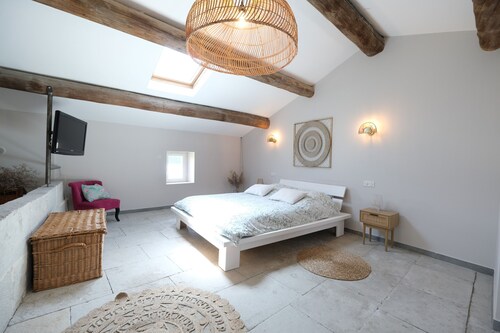 Vacation rental  with pool BARBENTANE LS6-255