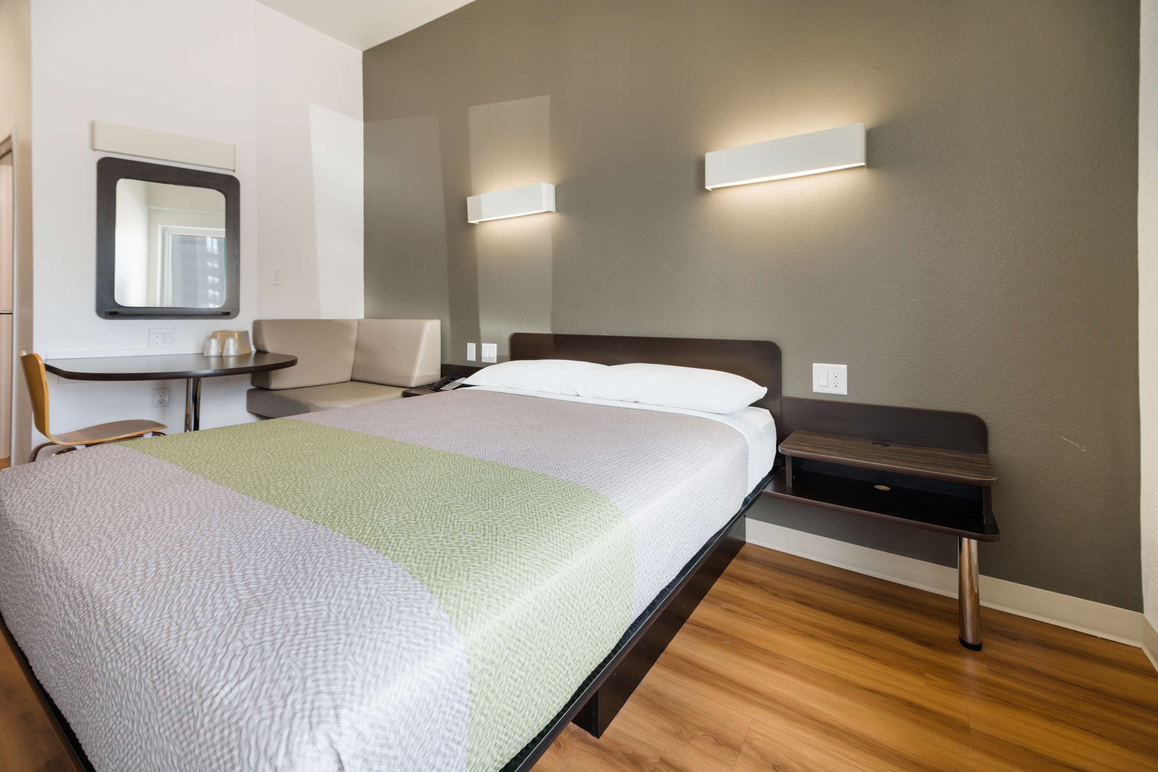 Desk, WiFi (free), bed sheets