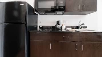 Coffee/tea maker