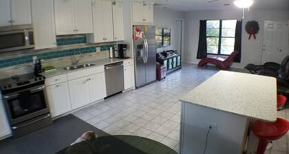 Nokomis/Venice/Sarasota Pool/Canal/Child Home