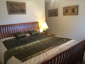 3 bedrooms, iron/ironing board, WiFi, bed sheets