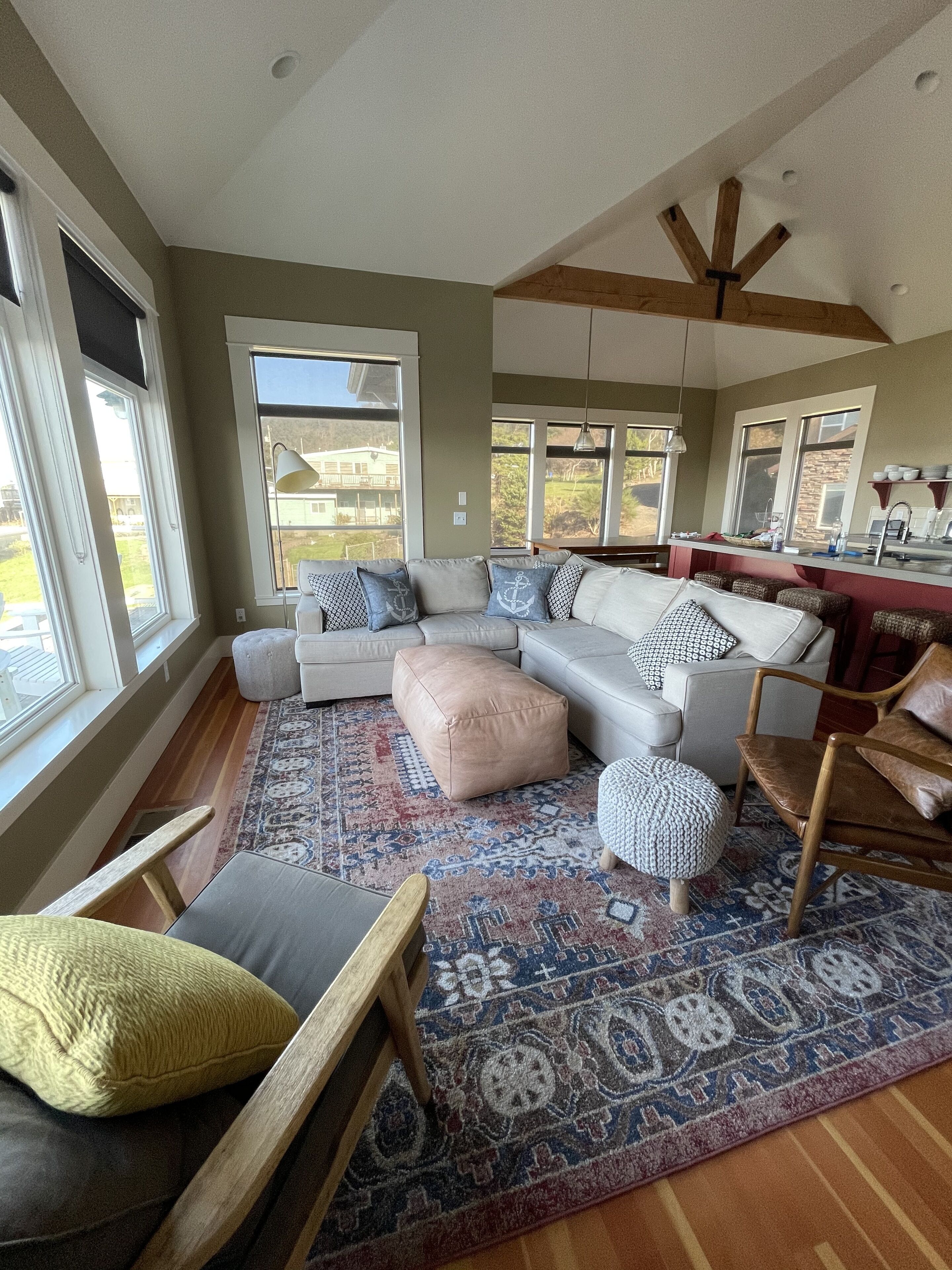 Panoramic Pacific Ocean views for both summer sunsets & winter storm watching! 