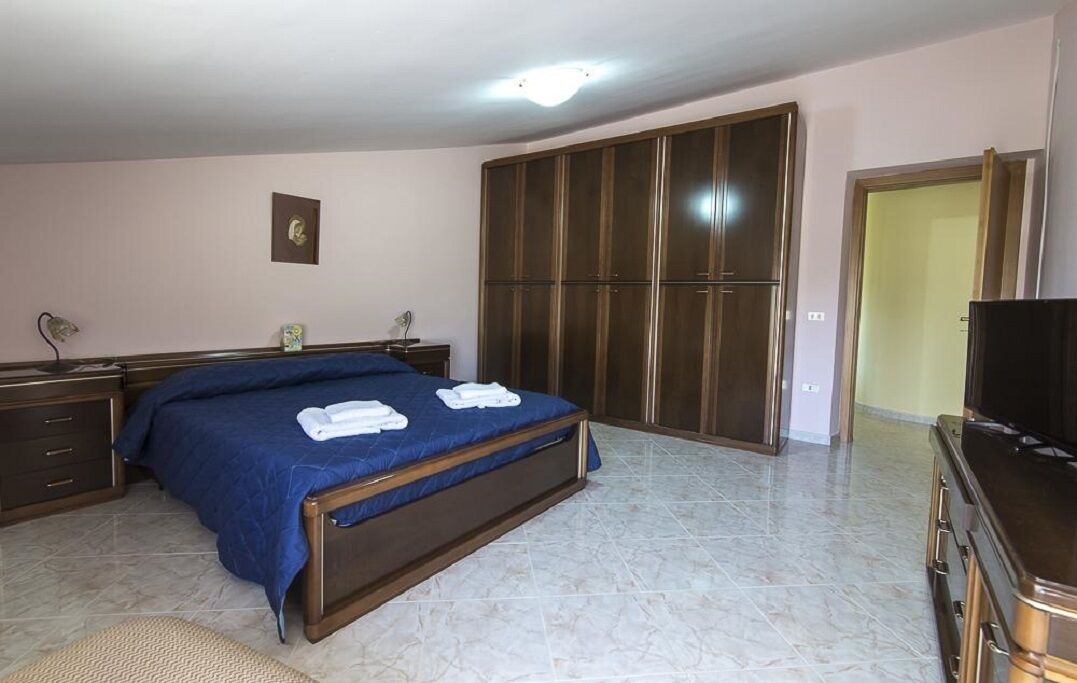 Your VILLA AL MARE on the golden beaches of Sanleone