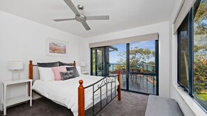 3 bedrooms, iron/ironing board, WiFi