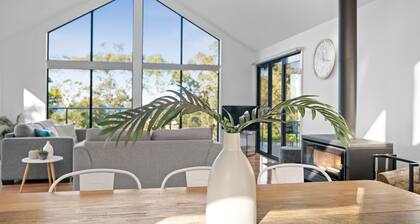 Blue Horizon Lorne - Surrounded By Nature