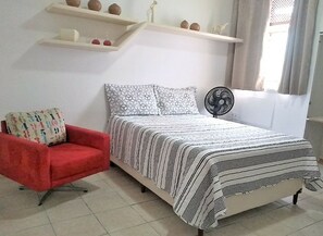 Tende oscuranti, ferro/asse da stiro, Wi-Fi gratuito, lenzuola