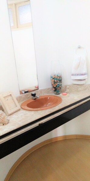 Bathroom sink - Casa Maceio Shopping (Maceió)