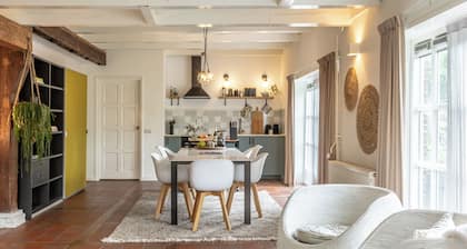 The Barnhouse: a beautiful cottage in the converted stables of an old farmhouse