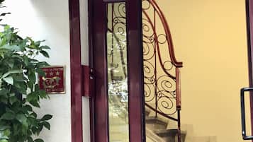 Lối vào nơi lưu trú