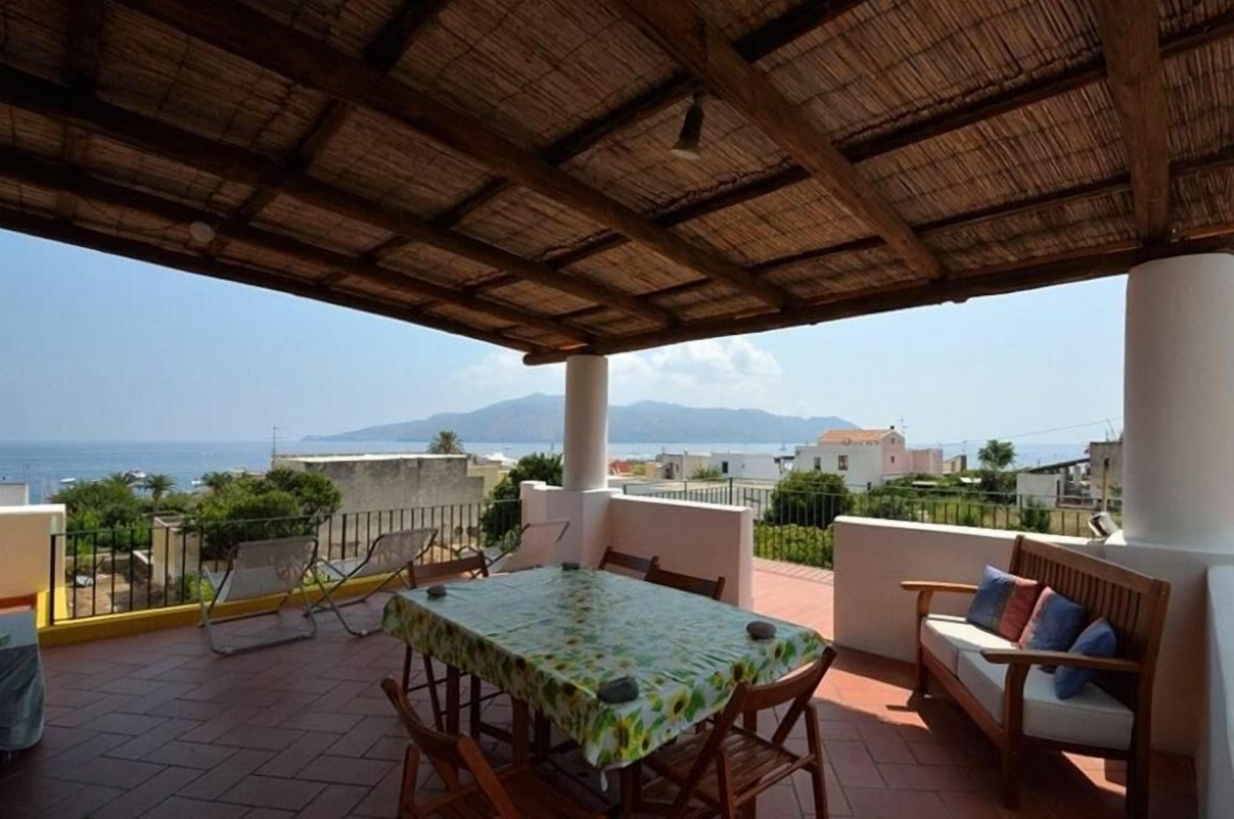 Nice villa in Lingua At 80m from The sea