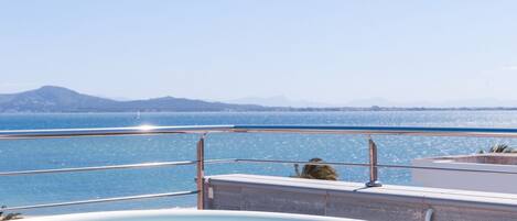 مغطس سبا خارجي