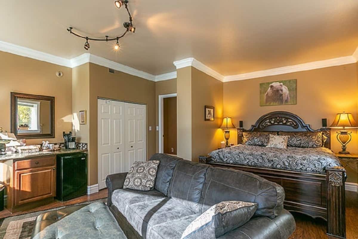 Habitación, 1 cama King size, para no fumadores (Bear Den) | Wifi gratis