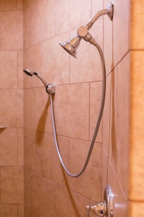 Quadruple Room, 2 Queen Beds, Non Smoking | Bathroom | Shower, hair dryer, towels - High Cotton Inn (New Braunfels)