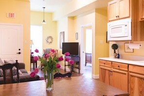 مكواة/لوح كي وواي فاي مجانًا وملاءات أسرّة