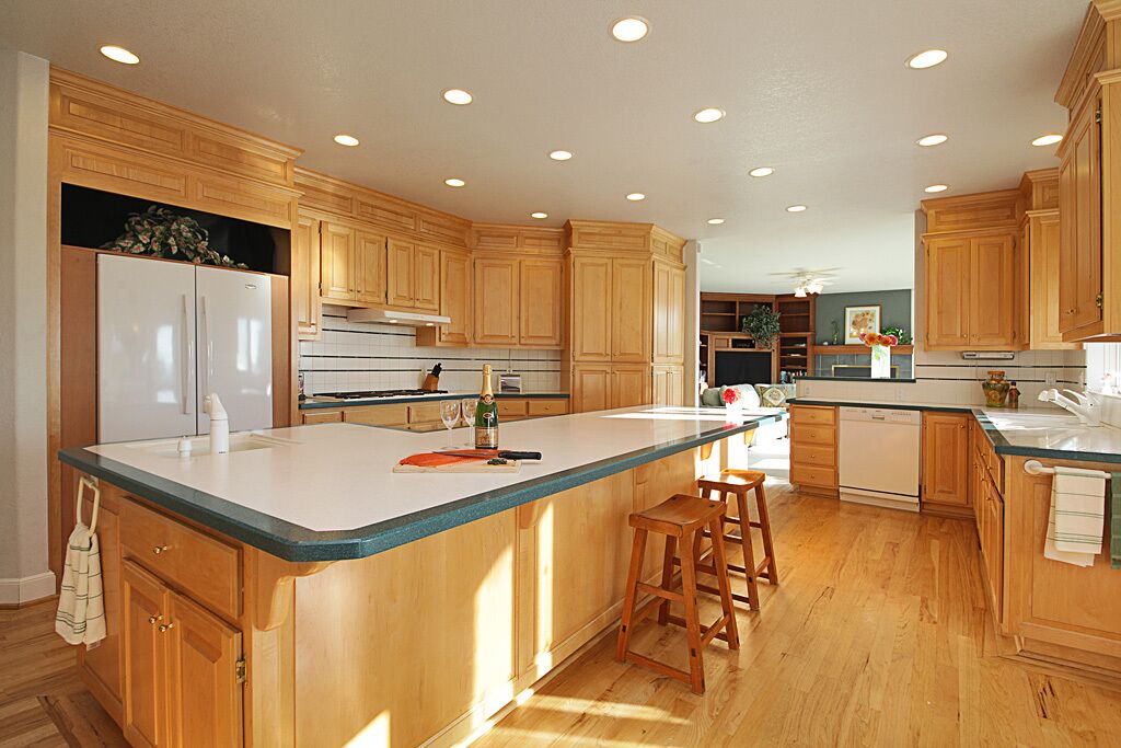 ✫ SLEEPS 36+ / Views / 3-Stories / Retreats & Reunions ✫