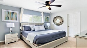 6 bedrooms, in-room safe, iron/ironing board, travel crib - Home w Lakeview Star Wars~Harry Potter Themed (Kissimmee)