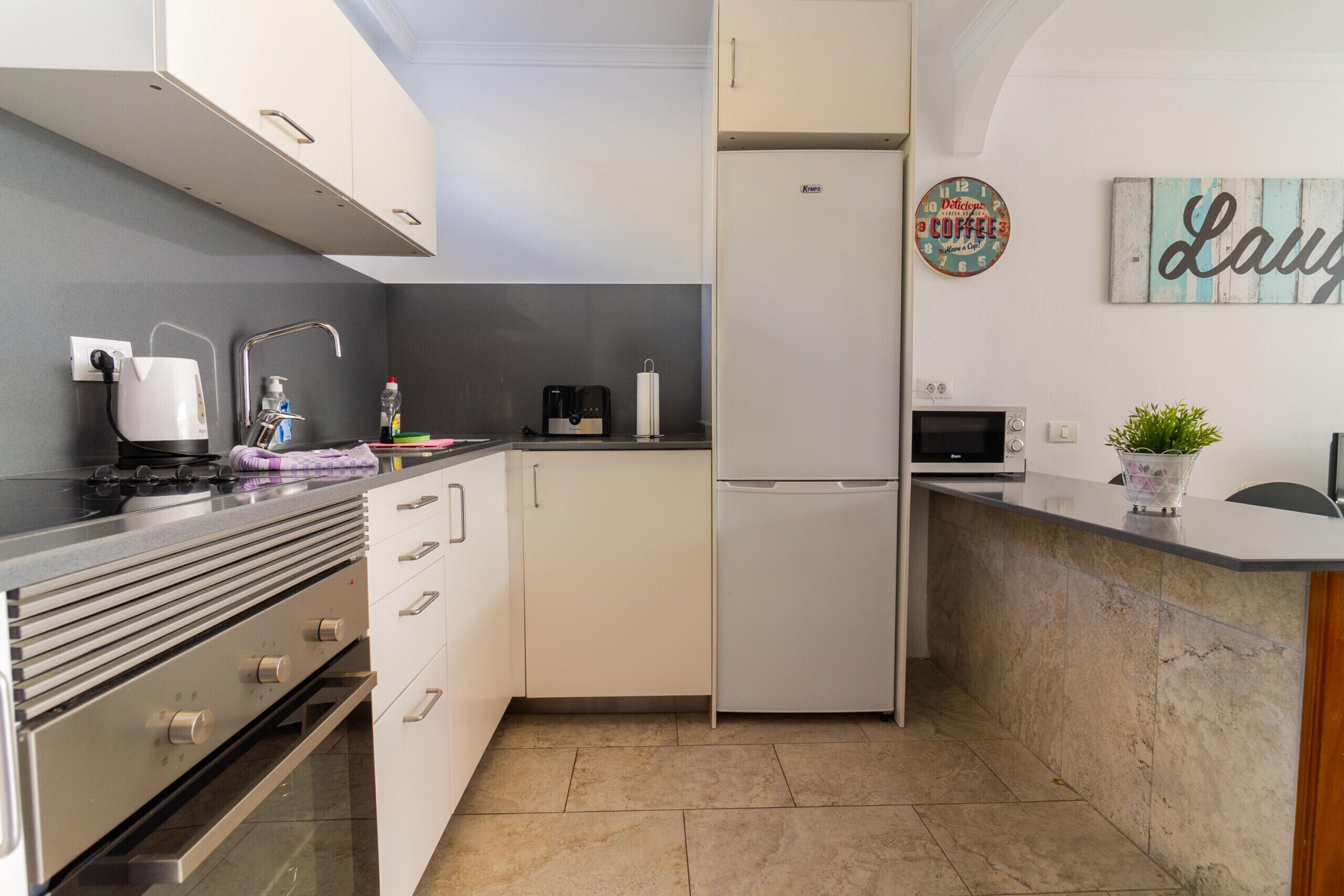 Flatguest PR Beach - Terrace + Garden + 24H