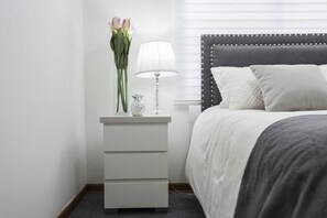 3 bedrooms, in-room safe, desk, iron/ironing board