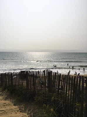 Beach - A large holiday home for 10 close to the sea (Saint-Gilles-Croix-de-Vie)