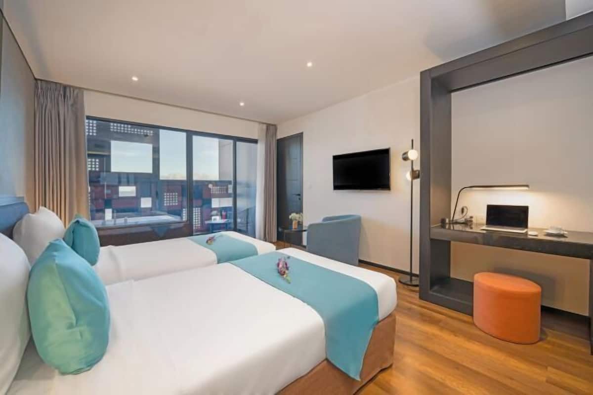 1 Schlafzimmer, Minibar, Zimmersafe, Schreibtisch