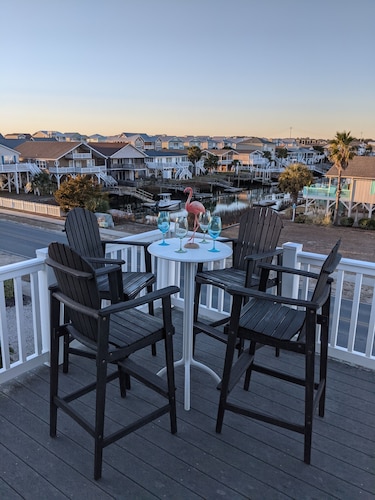⭐️100% Family-Friendly!⭐️ 4BR/3BA Home-Heated Pool-Beach-Bikes-WIFI-Linens-Views