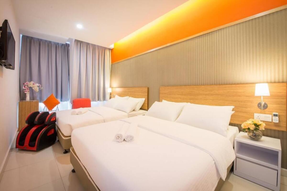 Family Room | Desk, soundproofing, iron/ironing board (on request), free WiFi