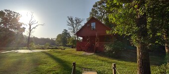  2-Story Farm Cabin - Sleeps 5 - 50 Acres