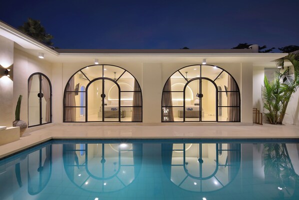Luxury-Villa, 2 Schlafzimmer, Poolblick | Terrasse/Patio