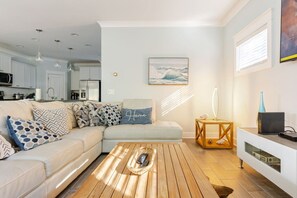 智能电视、DVD 播放器