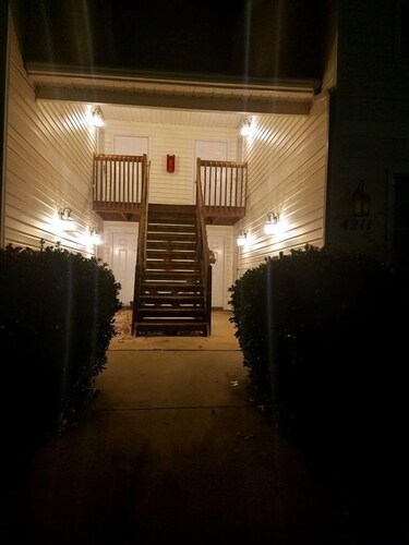 Triad III-Spacious 2BR Condo! Newly remodeled!! Great Location!!!!!!