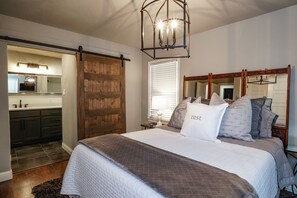 3 bedrooms, desk, iron/ironing board, travel crib - Beautifully Updated Home!
Close to Dickies, Stockyards & TCU
Family/Pet friendly (Westworth Village)