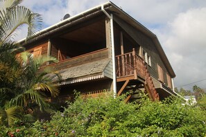 Bungalow Familial, non-fumeur, vue partielle sur l'océan | Terrasse/Patio