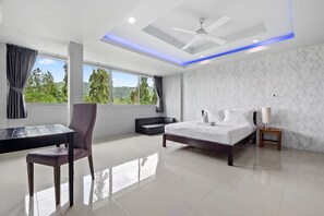 5 bedrooms, desk, iron/ironing board, travel cot - 5 bedroom & bathroom villa, for 14 at The Fairways, Kathu. 7 kms to Patong beach (Kathu)