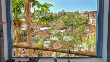 Pemandangan dari bilik