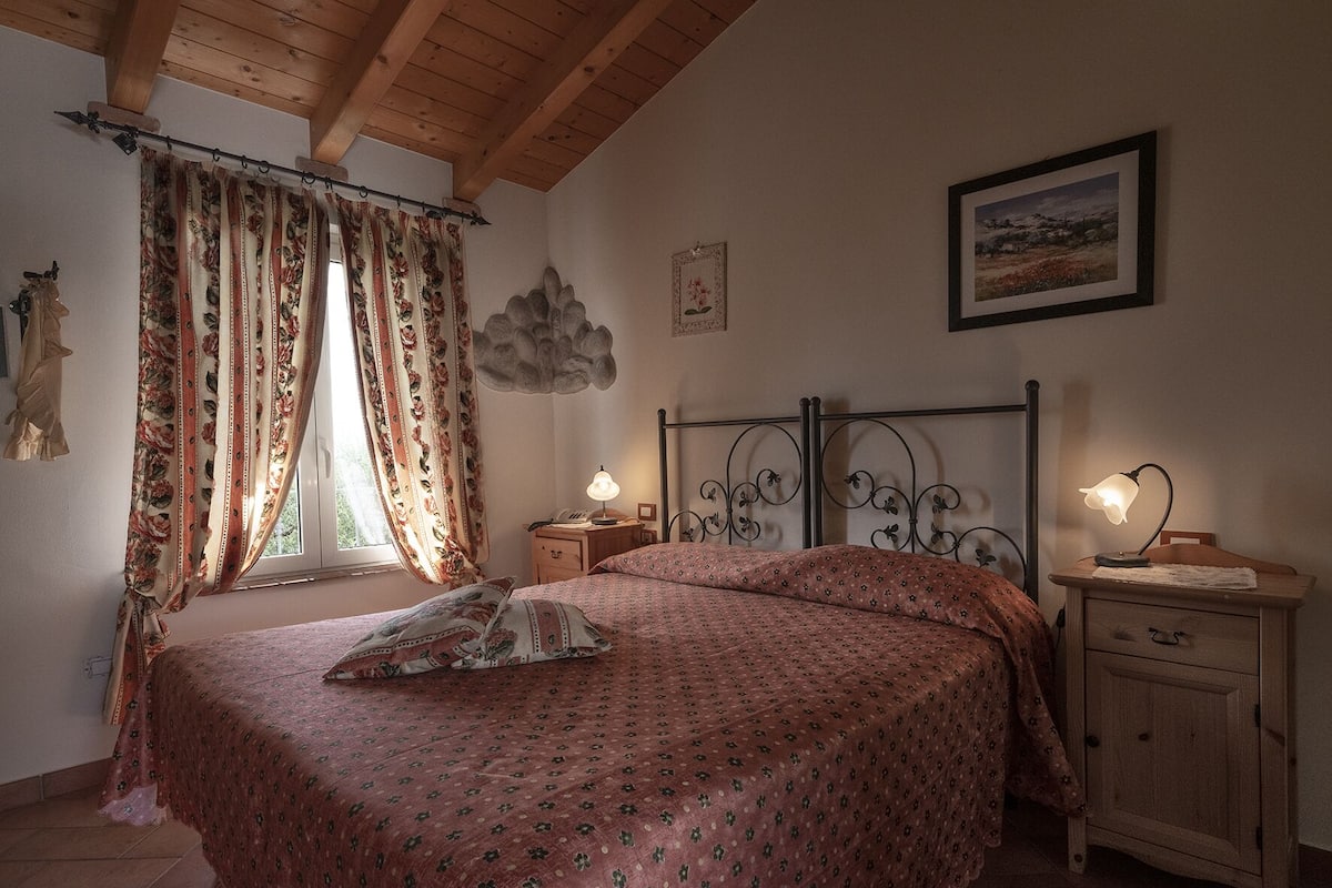 1 bedroom, in-room safe, blackout drapes, bed sheets