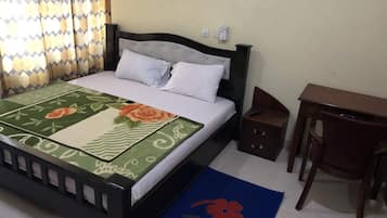 Luxury Room | 8 bedrooms, premium bedding, blackout curtains, iron/ironing board