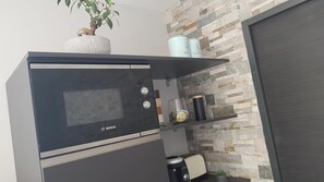 Interior - Homerez - Charming House with Garden in Mornas (Mornas)