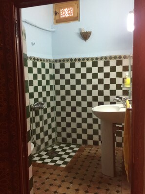 Bathroom - Riad Selma (Meknes)