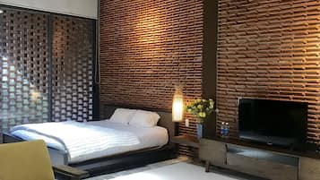 Desk, blackout curtains, iron/ironing board, free WiFi
