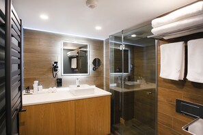 Bathroom - Paskunji Residence (Tbilisi)